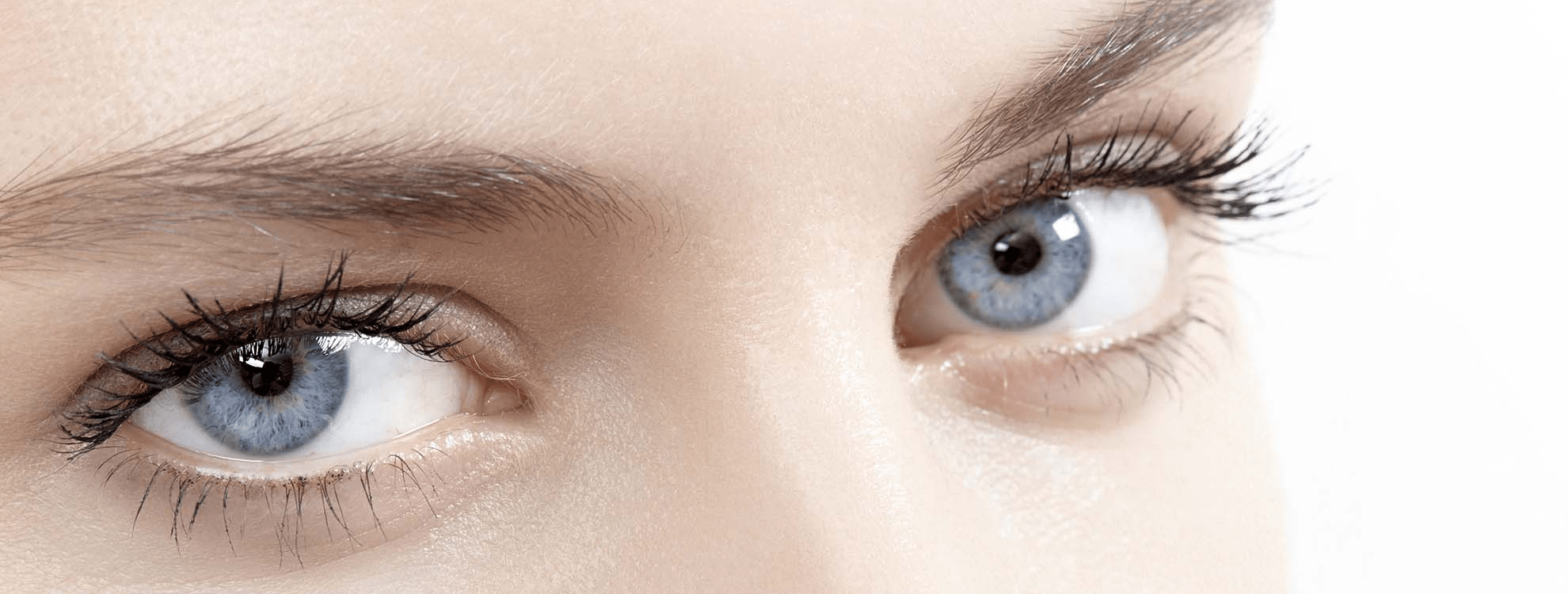Visage de femme après un soin 3 dimensions avec cibalge ride