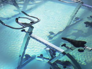 Cours d'aquabike en centre thalasso
