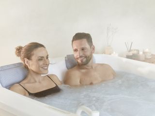 Couple bain hydromassant thalasso