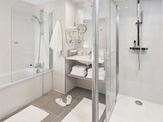 Salle de bains suite Hôtel Douarnenez