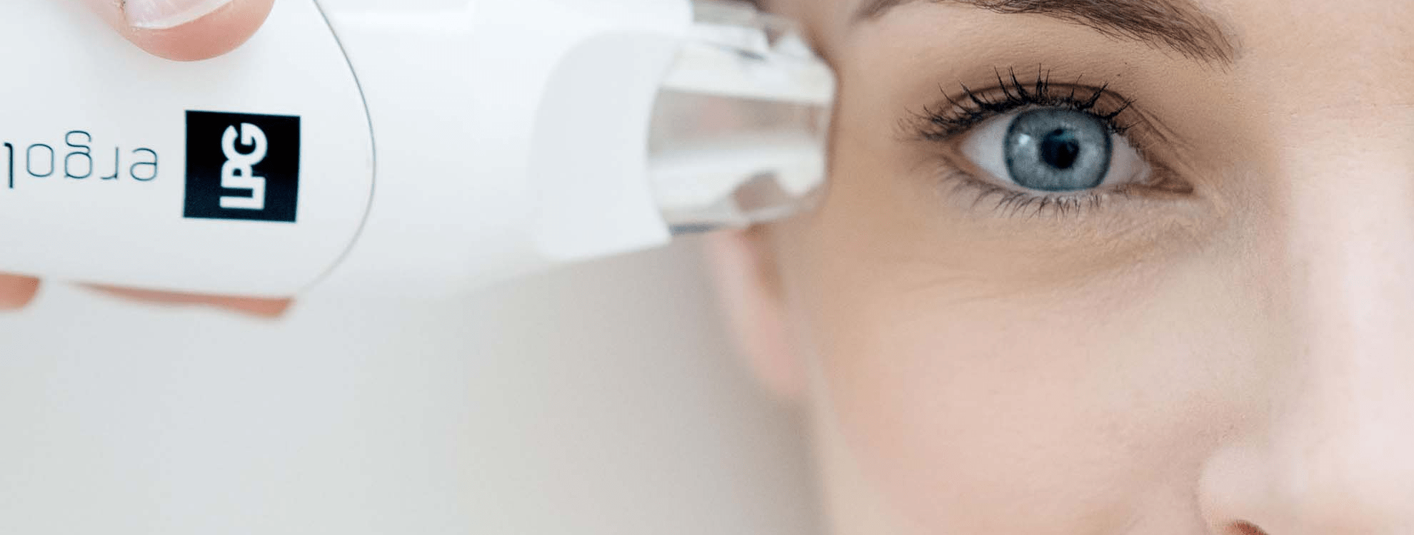 Femme durant un diagnostic visage lpg