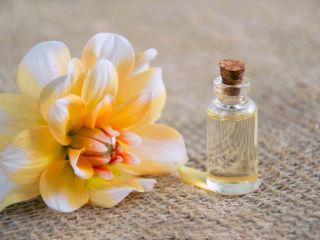 Huile de fleurs pour massage